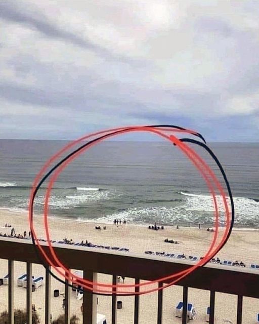 Avoid Entering The Sea If You Notice Currents Forming Like This- Here’s Why: