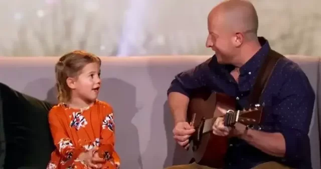 5-Yr-Old Blows the Audience Away Singing Dolly Parton’s Signature Song