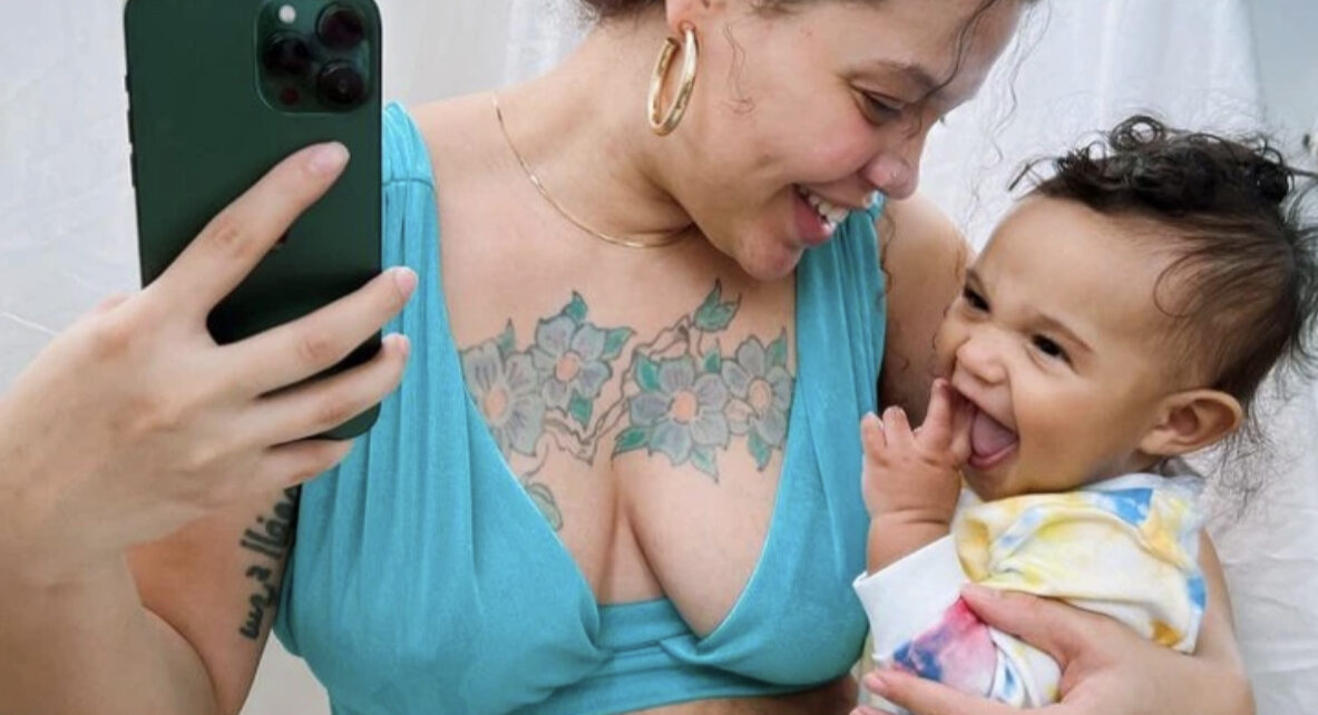A Woman Shows The Raw Truth Of Postpartum Bodies