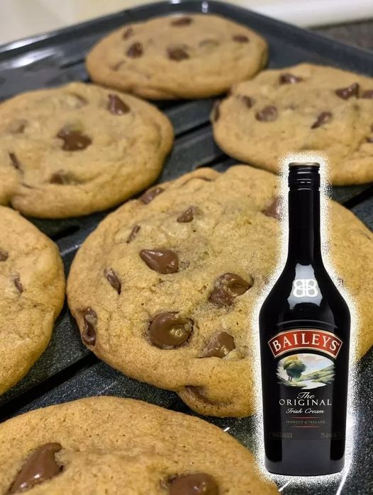 Baileys Irish Cream Chocolate Chip Cookies