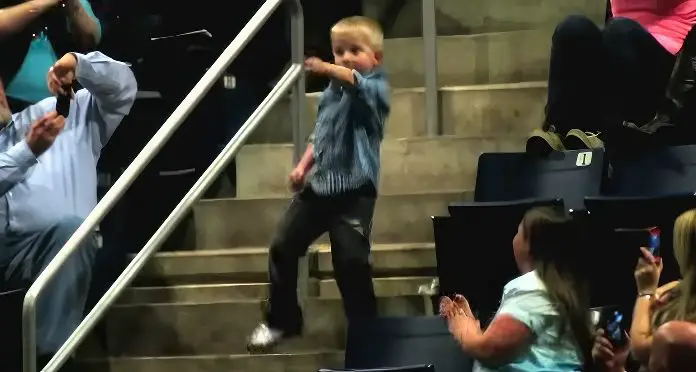 Little Fan’s “Sexy and I Know It” Dance Steals the Show at a Country Concert