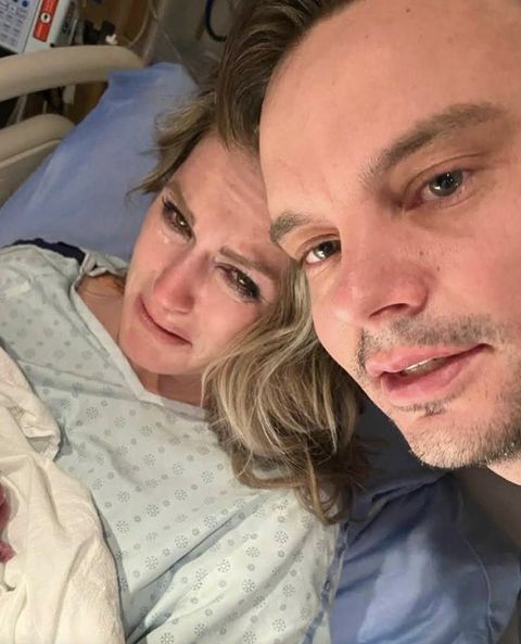 Mom gives birth to dead daughter – as she holds baby girl in her arms, husband whispers words she’ll never forget