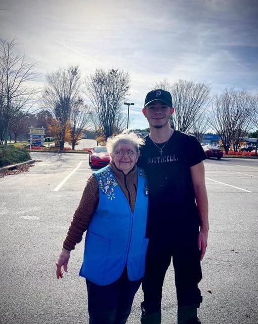 Teen raises $186,000 for 81-year-old Walmart worker so she can pay off her mortgage and finally retire