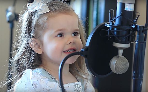 Father Moved to Tears by 3-Year-Old’s Incredible Performance!