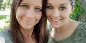 Mum branded “toad” by cruel bullies over 6,000 tumours covering her body reveals dramatic transformation after undergoing surgery