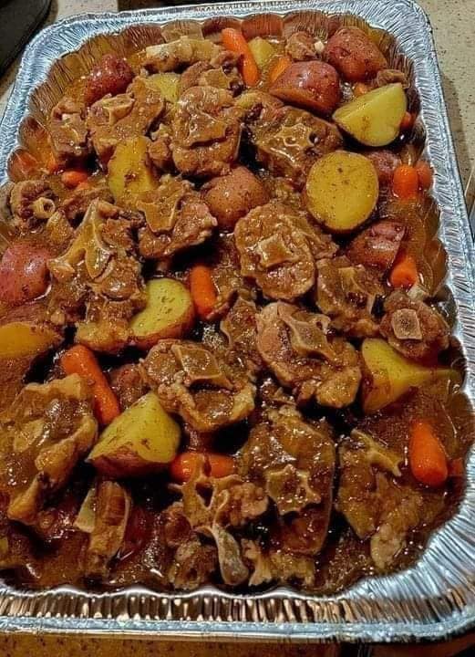 Smothered Oxtails