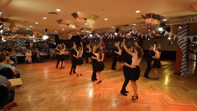 Dancers Thrill Oktoberfest Crowd with ‘Dirty Dancing’ Performance