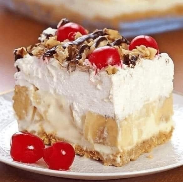Banana split dessert !!