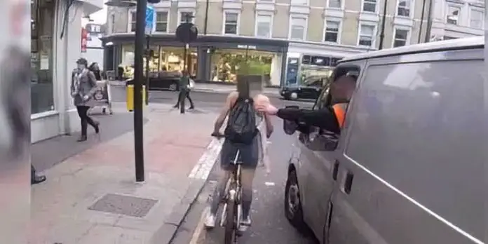 Brave Girl Gets the Best Revenge on These Rude Men Who Cat-Called Her