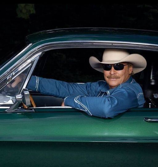 Why Alan Jackson left the 2016 CMA Awards