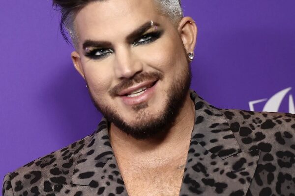 Study reveals men look more masculine wearing makeup