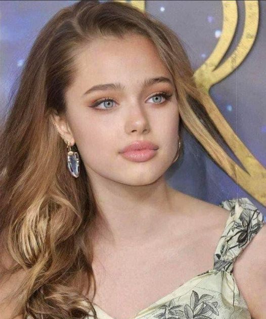 Shiloh Jolie, Angelina Jolie’s 16-year-old daughter, has begun her first romance: see how the actress reacted.