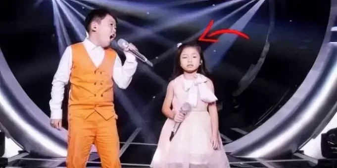He Started Singing ‘You Raise Me Up’ But the Crowd Erupts When She Joins In