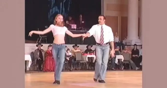 Pro Dancers’ Sultry “Honky Tonk Woman” Routine Captivates The Crowd