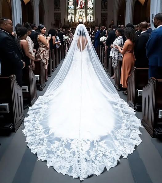 I Noticed Something Odd About the Bride at My Best Friend’s Wedding – When I Lifted Her Dress, Everyone Was Left in Shock